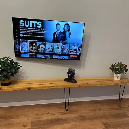 Διαμέρισμα Deluxe W/ Self Check-in 24hr! *